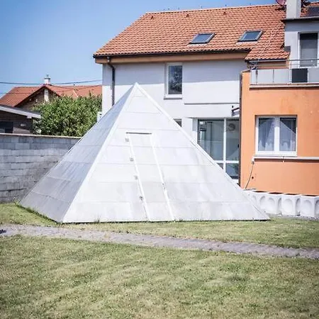 By Pyramid: Christoph *